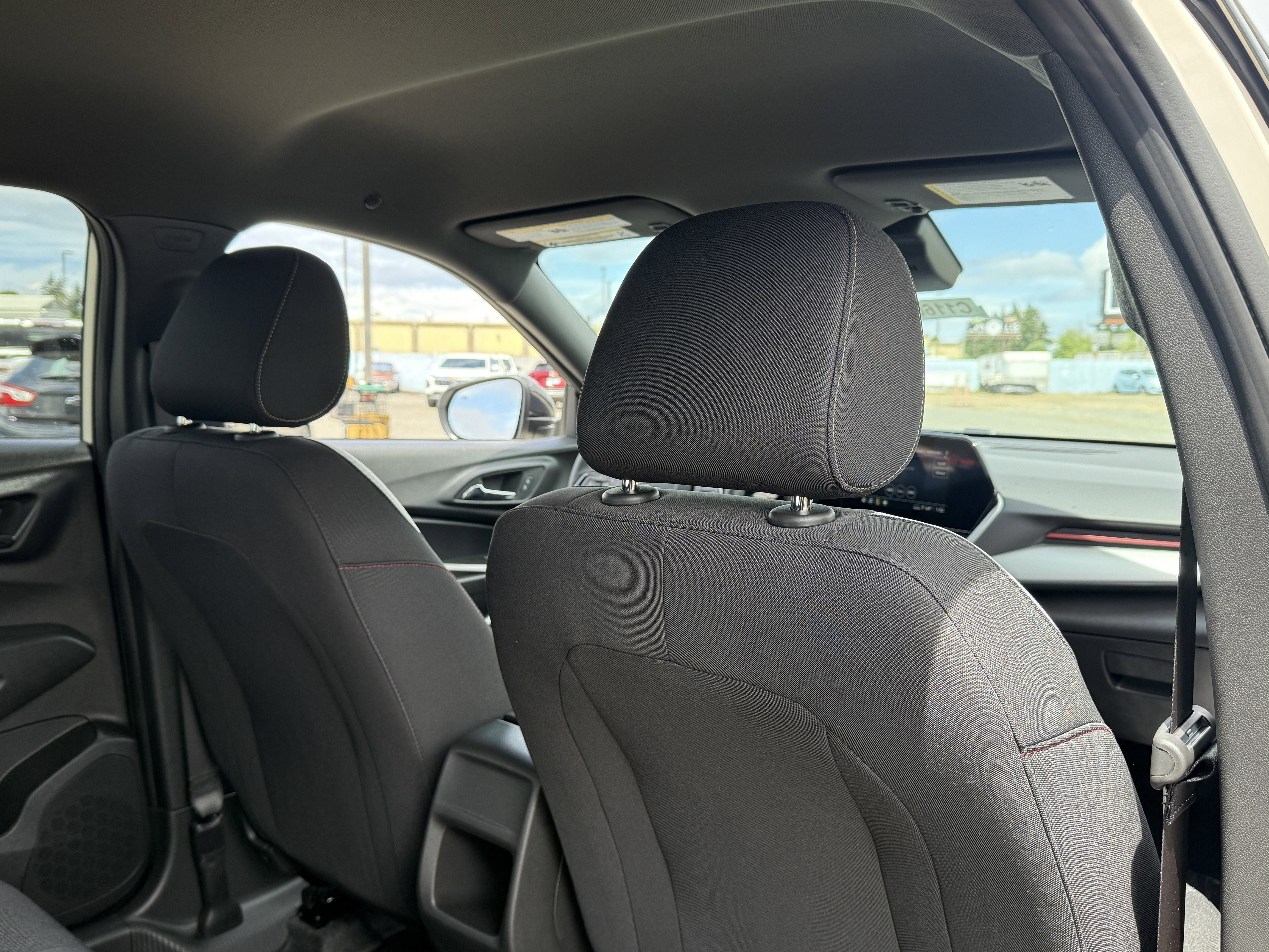 New 2026 Chevrolet Trax RS w/ Driver Confidence Package FWD image 24