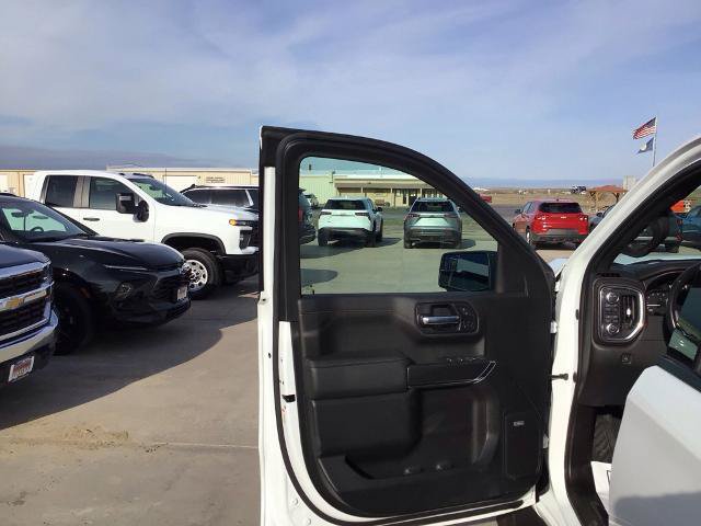 Used 2021 GMC Sierra 1500 AT4 w/ AT4 Preferred Package AWD/4WD image 11