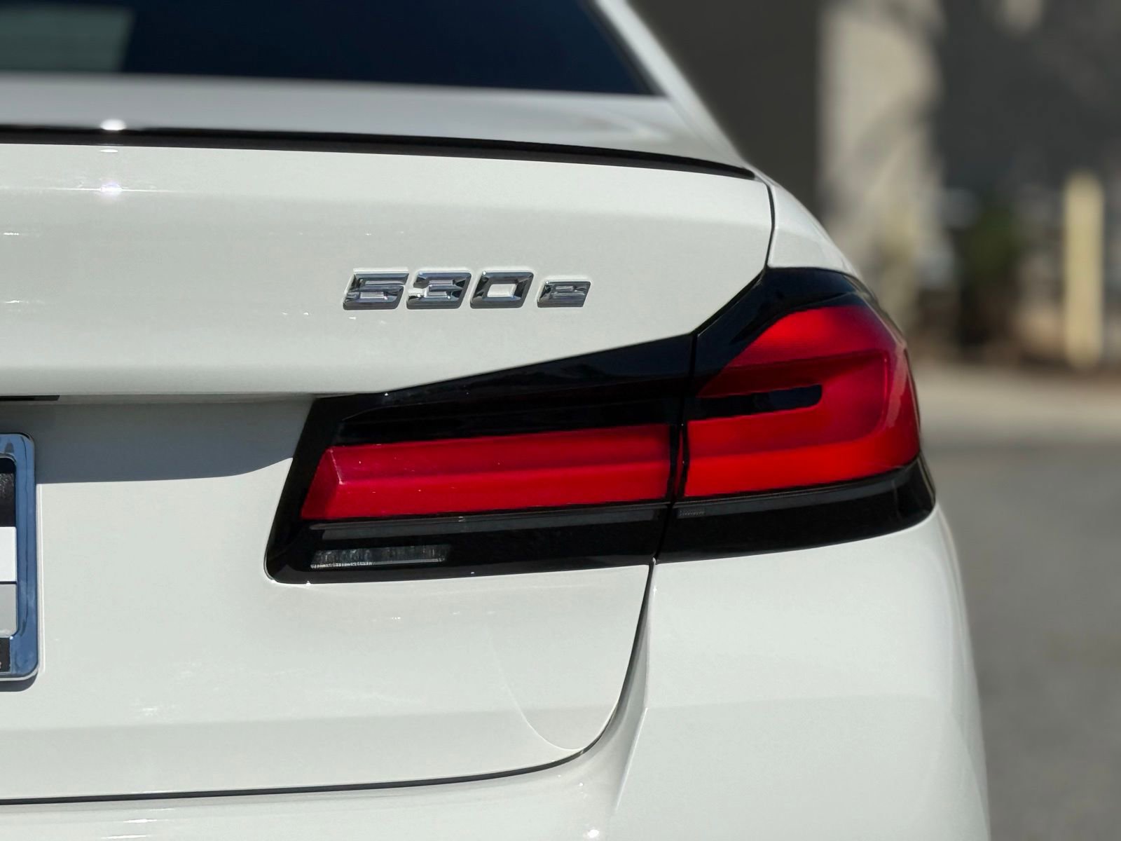 Used 2023 BMW 530e 530e iPerformance w/ M Sport Package image 14