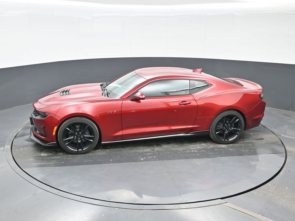 Used 2021 Chevrolet Camaro LT RWD image 25
