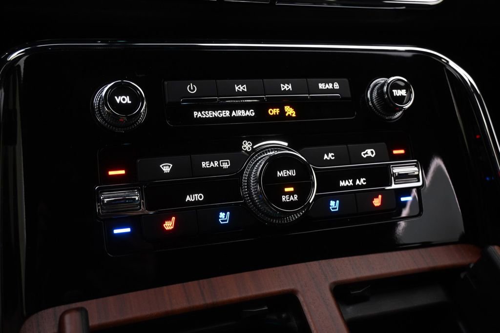 Used 2023 Lincoln Navigator Reserve AWD/4WD image 31