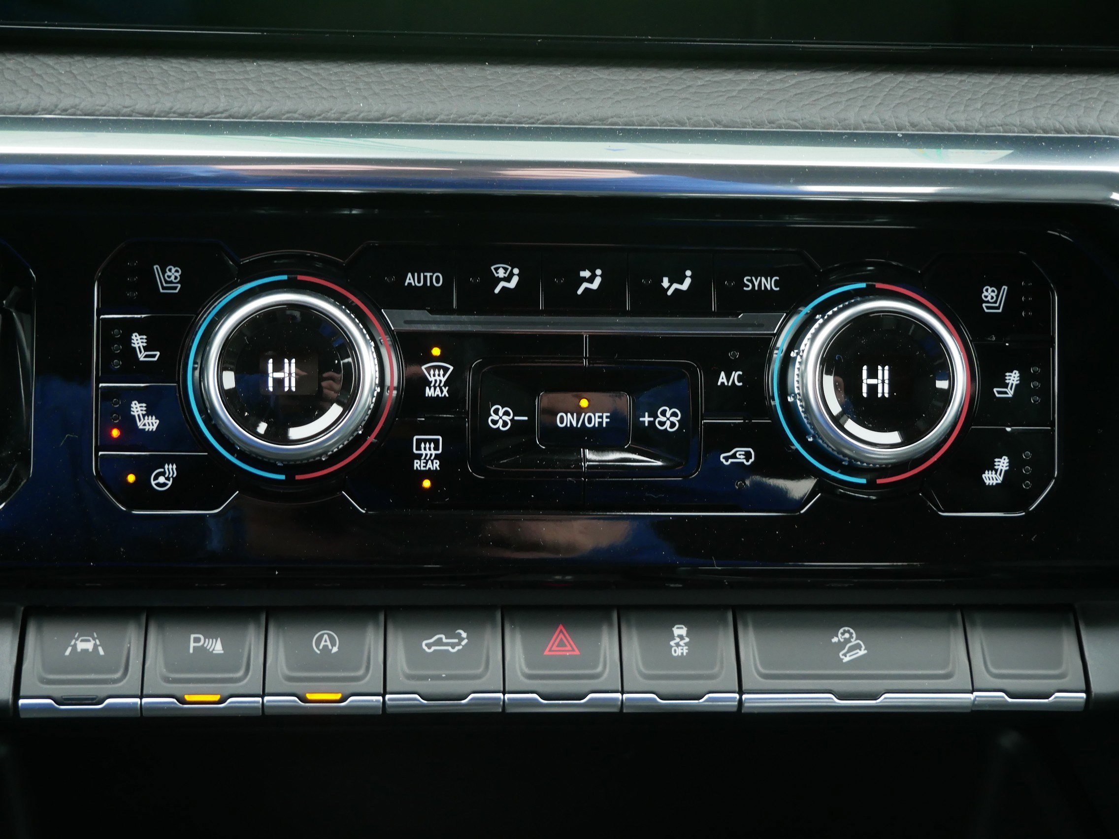 New 2026 GMC Sierra 1500 Denali AWD/4WD image 8