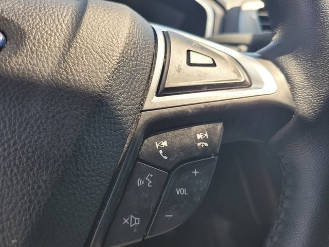 Used 2020 Ford Fusion SEL FWD image 26