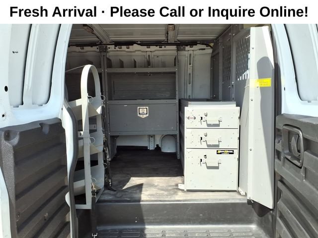 Used 2021 Chevrolet Express 3500 w/ Driver Convenience Package RWD image 22