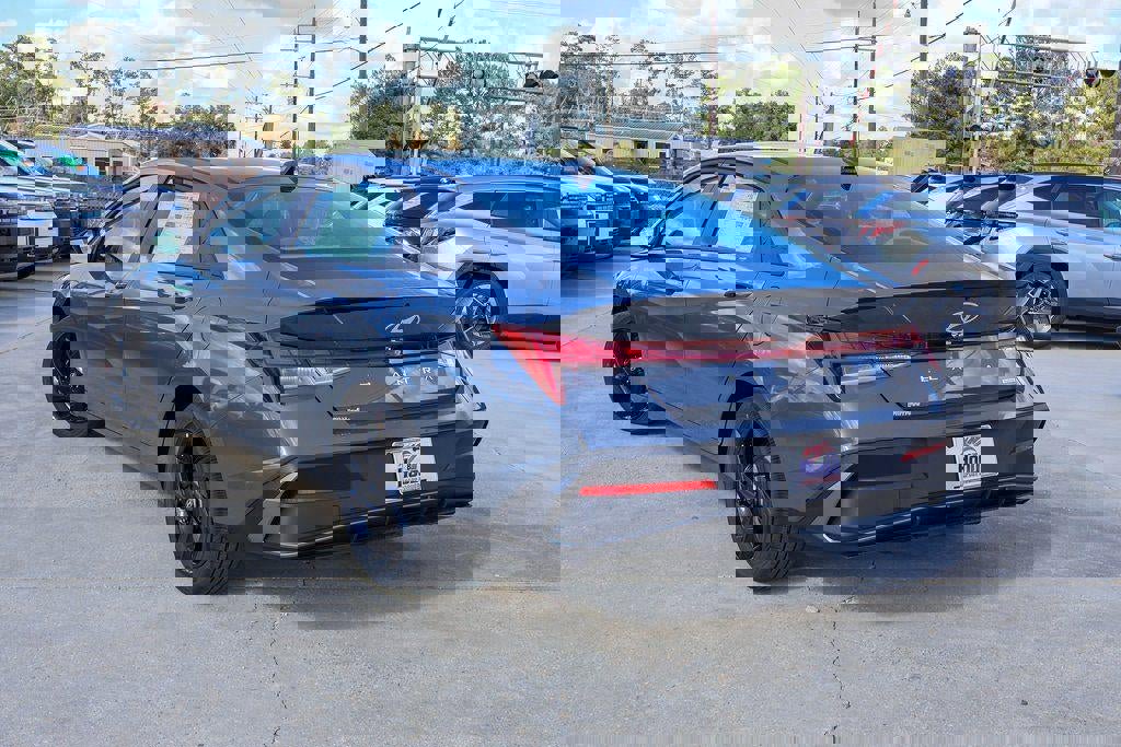 New 2026 Hyundai Elantra Sport image 2