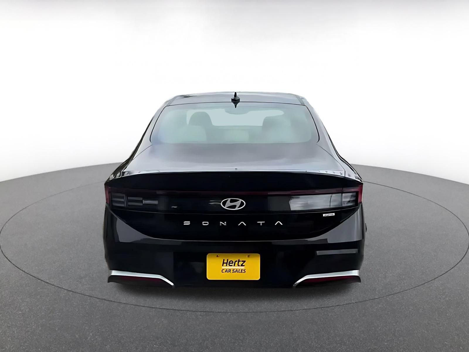Used 2025 Hyundai Sonata SEL FWD image 12
