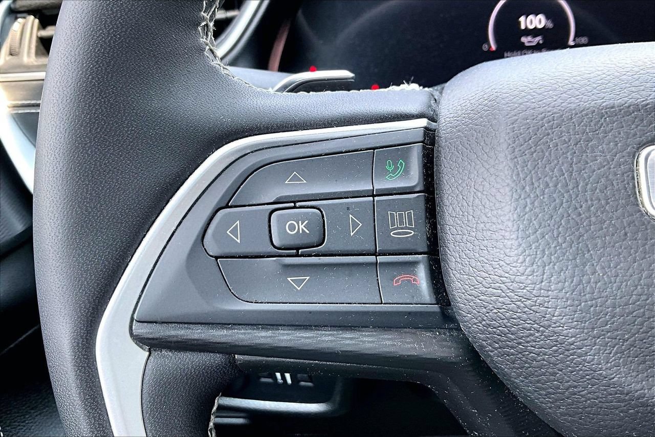 Certified 2024 Jeep Grand Cherokee Altitude AWD/4WD image 29