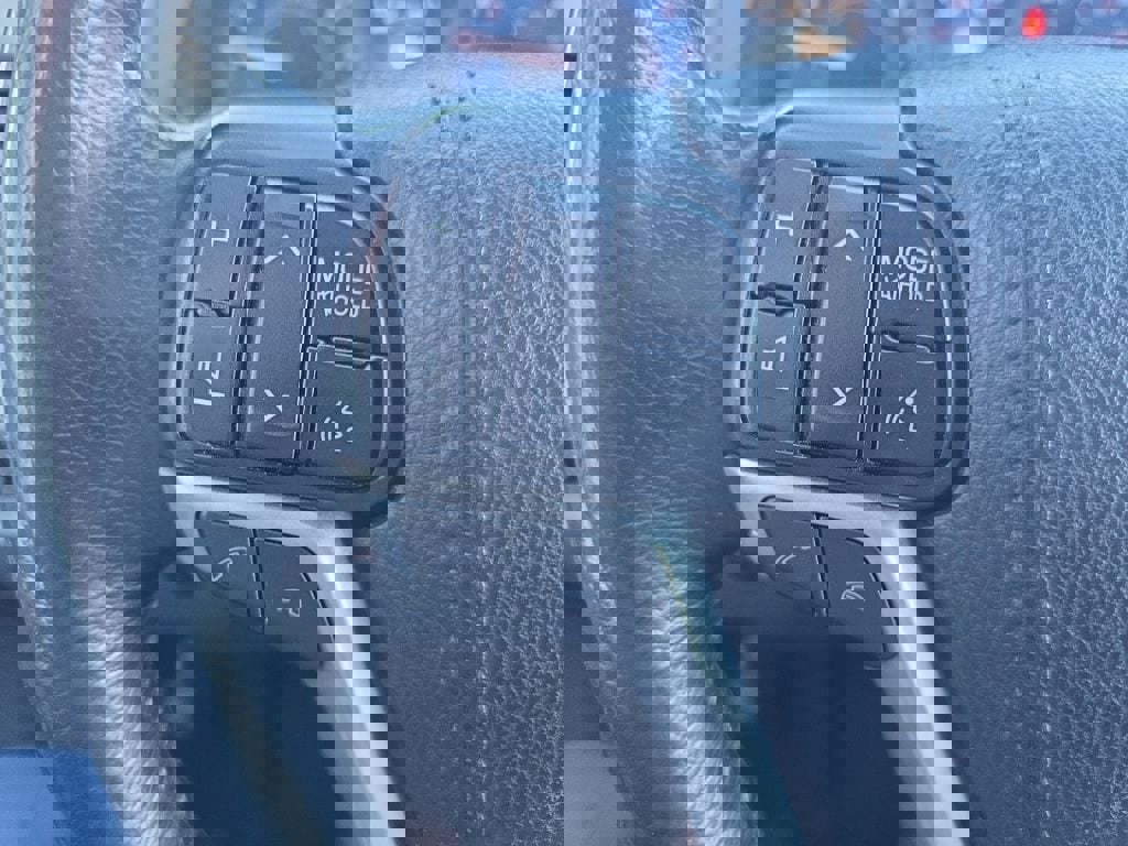 Used 2019 Toyota Sienna XLE w/ XLE Navigation Package image 21