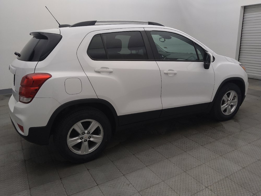 Used 2021 Chevrolet Trax LT FWD image 10