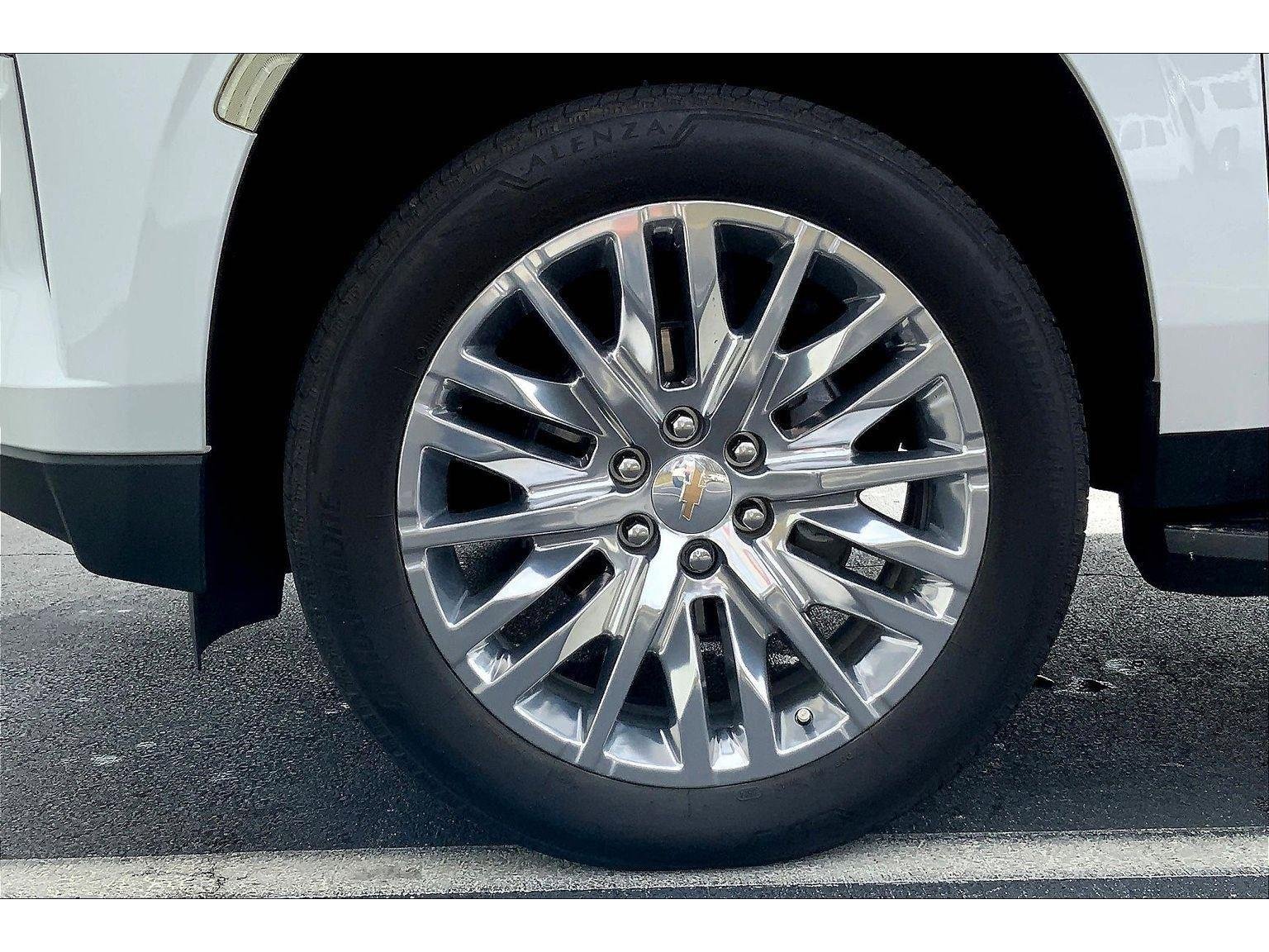 Used 2024 Chevrolet Tahoe LT w/ LT Signature Package image 9