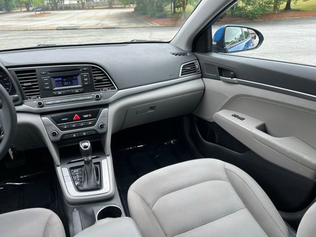 Used 2017 Hyundai Elantra SE w/ Cargo Package FWD image 24