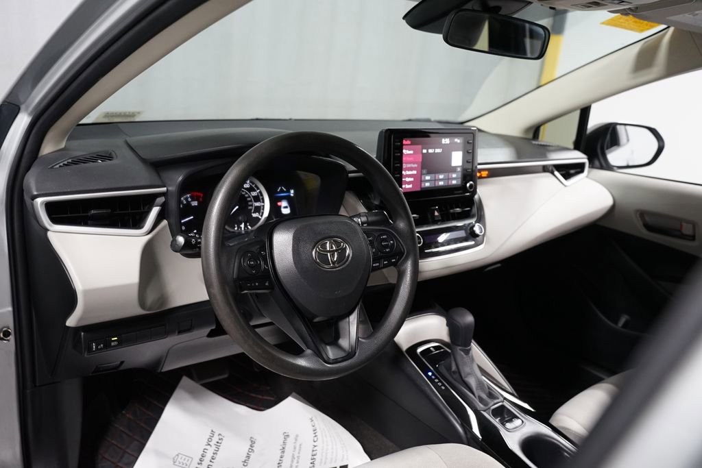 Certified 2022 Toyota Corolla LE image 11