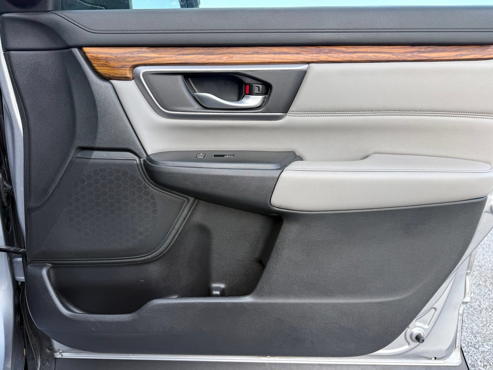 Used 2017 Honda CR-V EX-L image 45