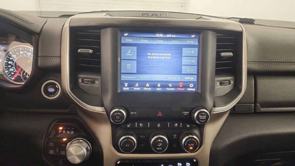 Used 2019 RAM 1500 Laramie AWD/4WD image 13