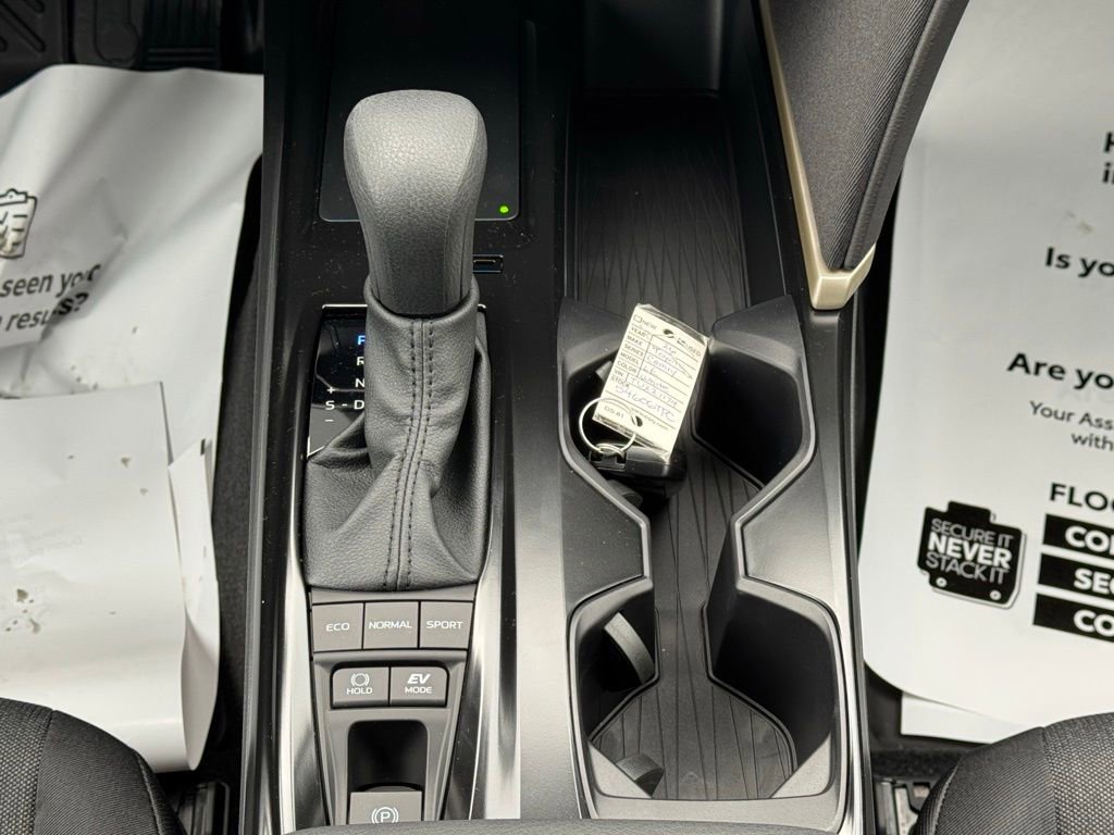 Used 2026 Toyota Camry LE w/ Convenience Package image 36