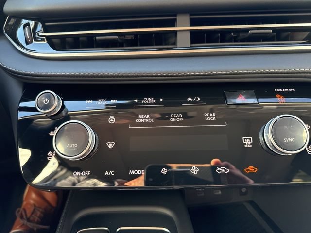 New 2026 INFINITI QX60 Luxe w/ Cargo Package AWD/4WD image 18