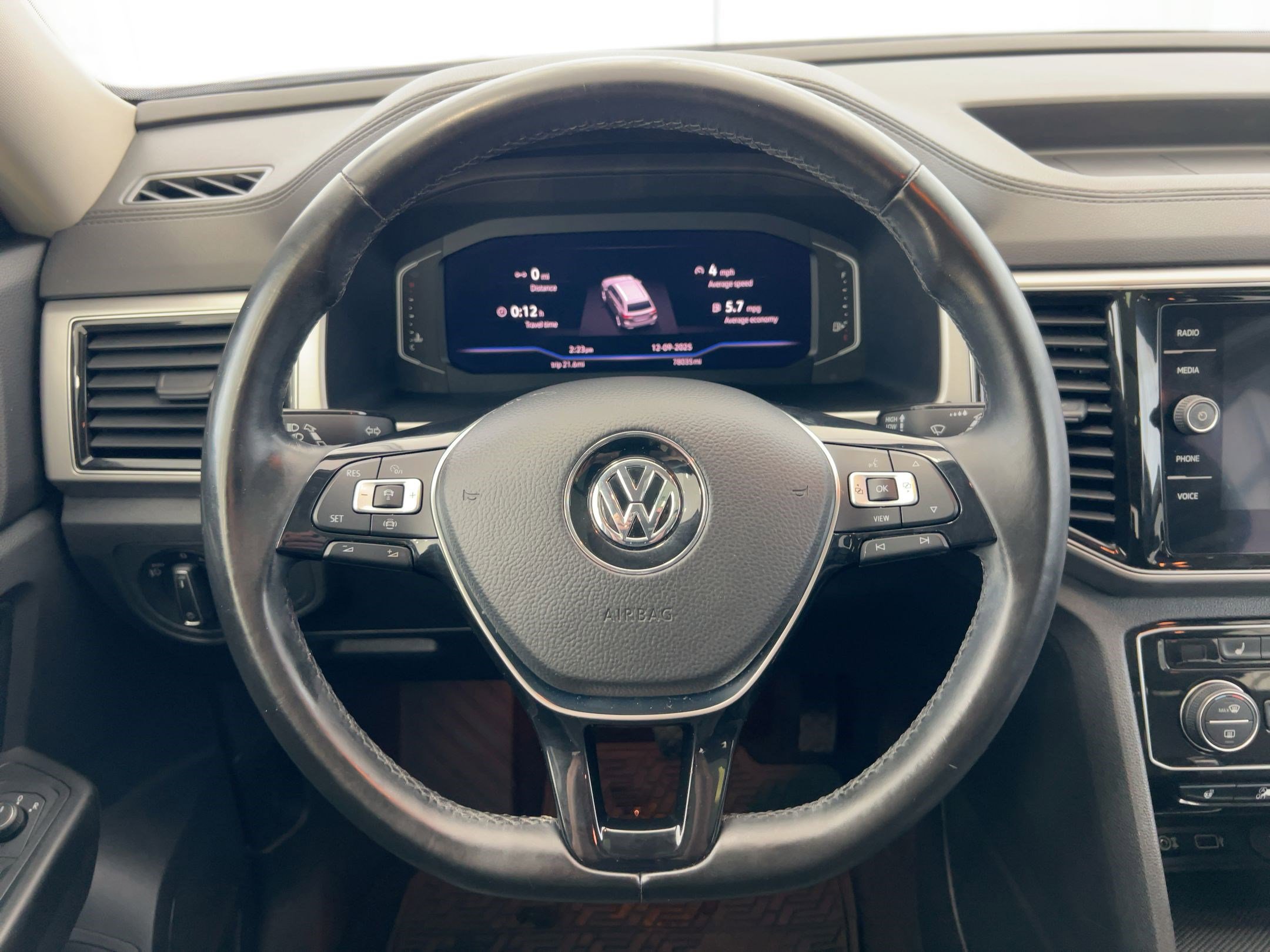 Used 2019 Volkswagen Atlas SEL image 18