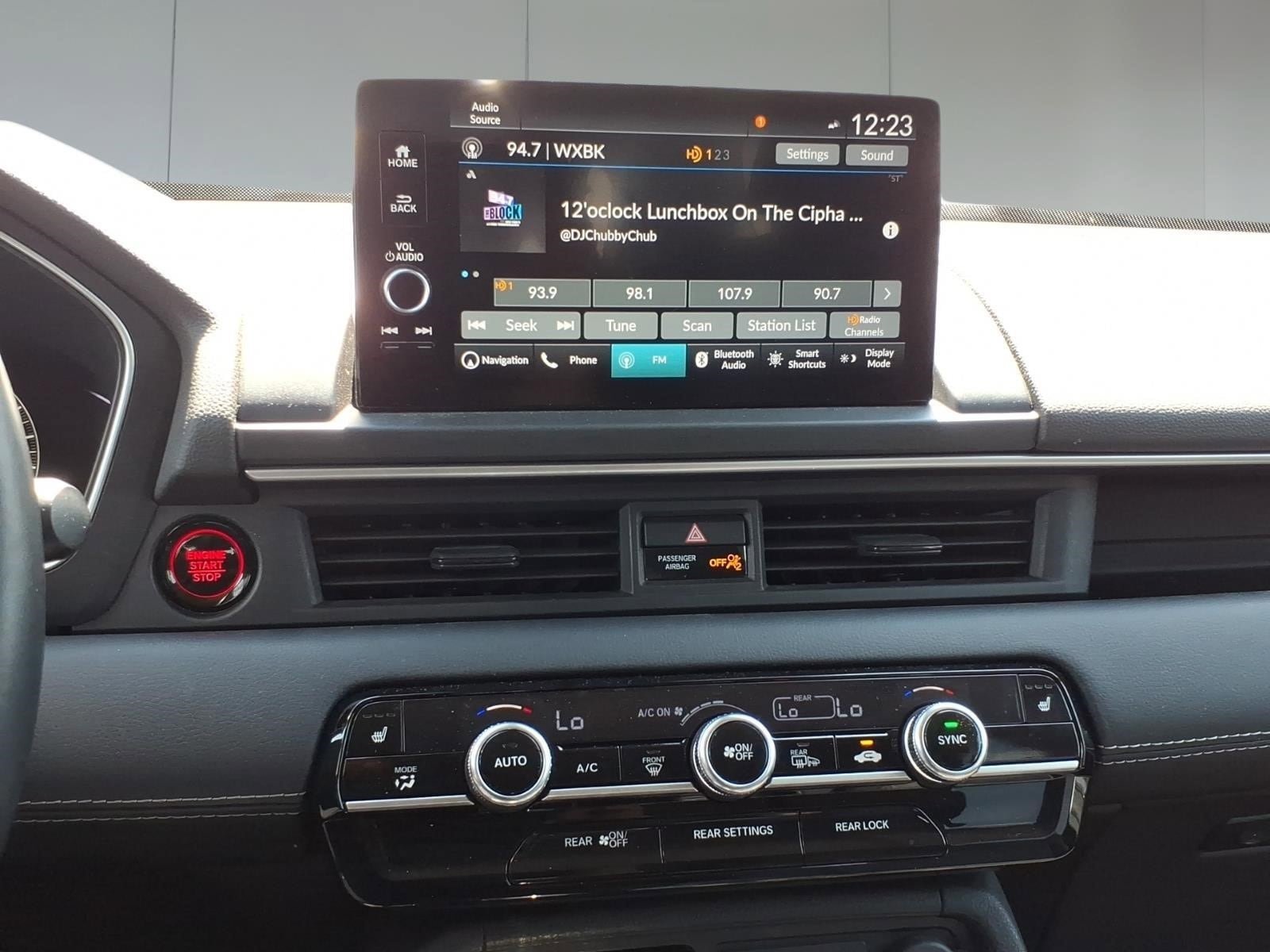 Used 2023 Honda Pilot Touring image 16