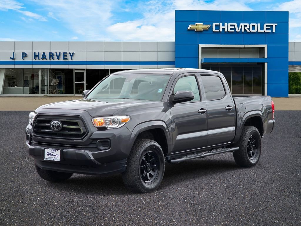 Used 2023 Toyota Tacoma SR AWD/4WD image 3