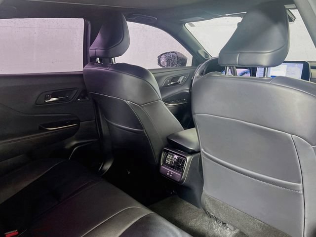 Used 2023 Toyota Crown AWD/4WD image 8
