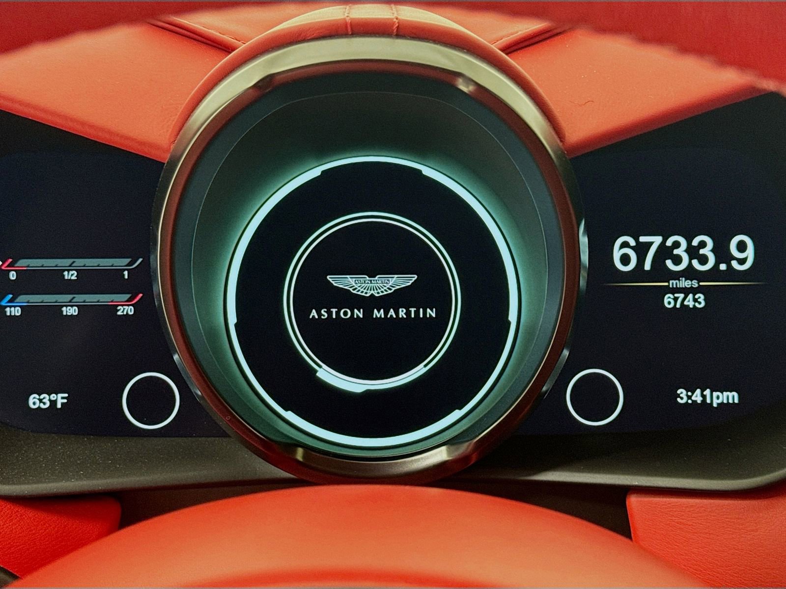 Used 2023 Aston Martin DBS Coupe RWD image 12