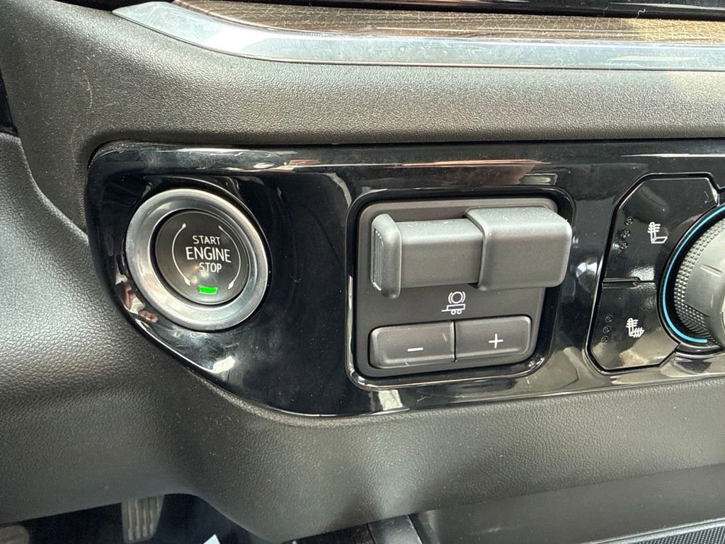 Used 2023 Chevrolet Silverado 1500 RST AWD/4WD image 9