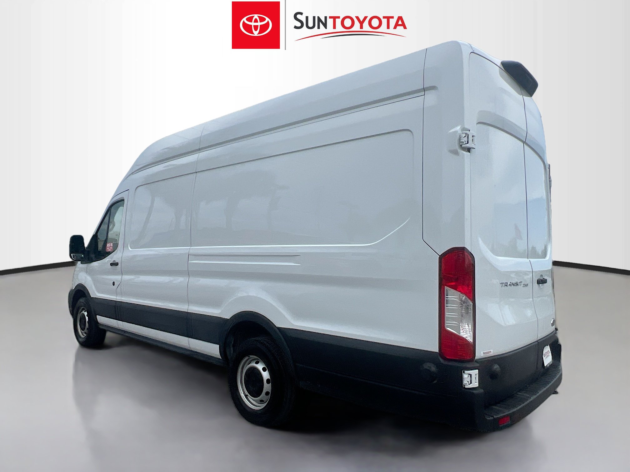 Used 2025 Ford Transit 250 148 High Roof Extended w/ Load Area Protection Package RWD image 6