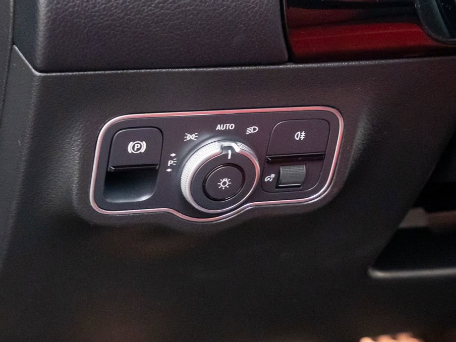 Certified 2023 Mercedes-Benz GLA 45 AMG 4MATIC image 17