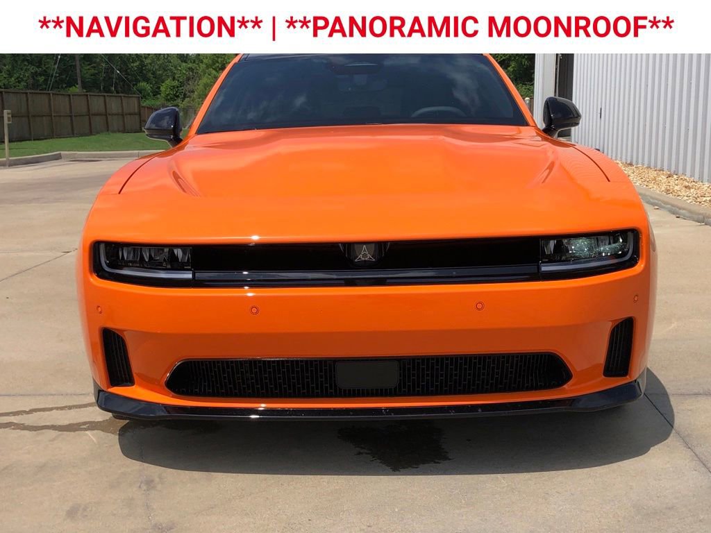 Used 2025 Dodge Charger Daytona R/T w/ Sun & Sound Package AWD/4WD image 2