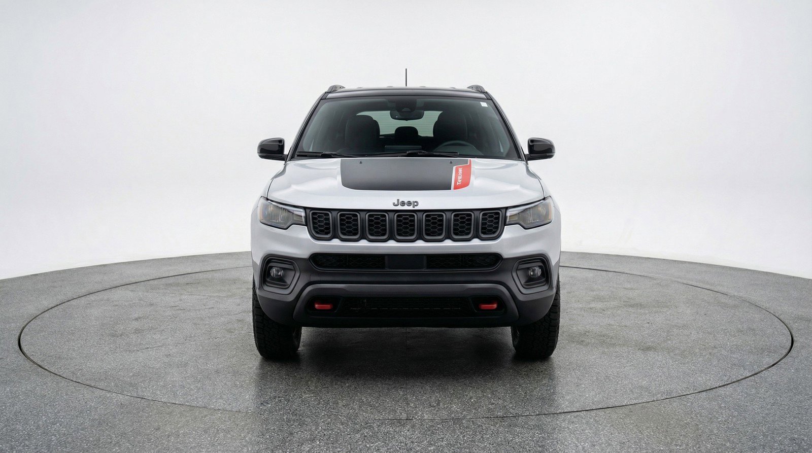Used 2025 Jeep Compass Trailhawk AWD/4WD image 2