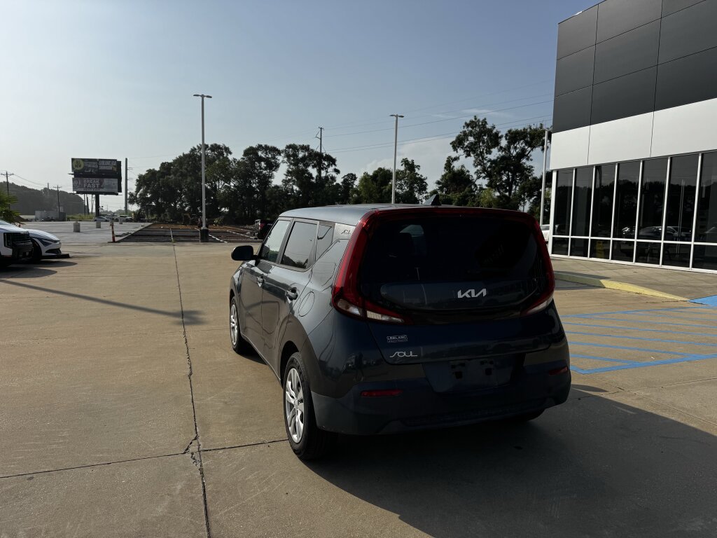 Certified 2022 Kia Soul LX FWD image 22