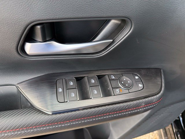 New 2026 Nissan Kicks SR w/ Cold Weather Package FWD image 11