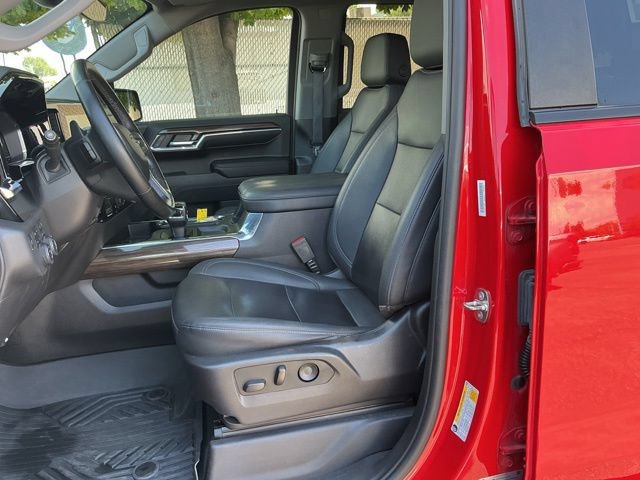 Used 2024 Chevrolet Silverado 1500 LT Trail Boss w/ LT Trail Boss Premium Package AWD/4WD image 18