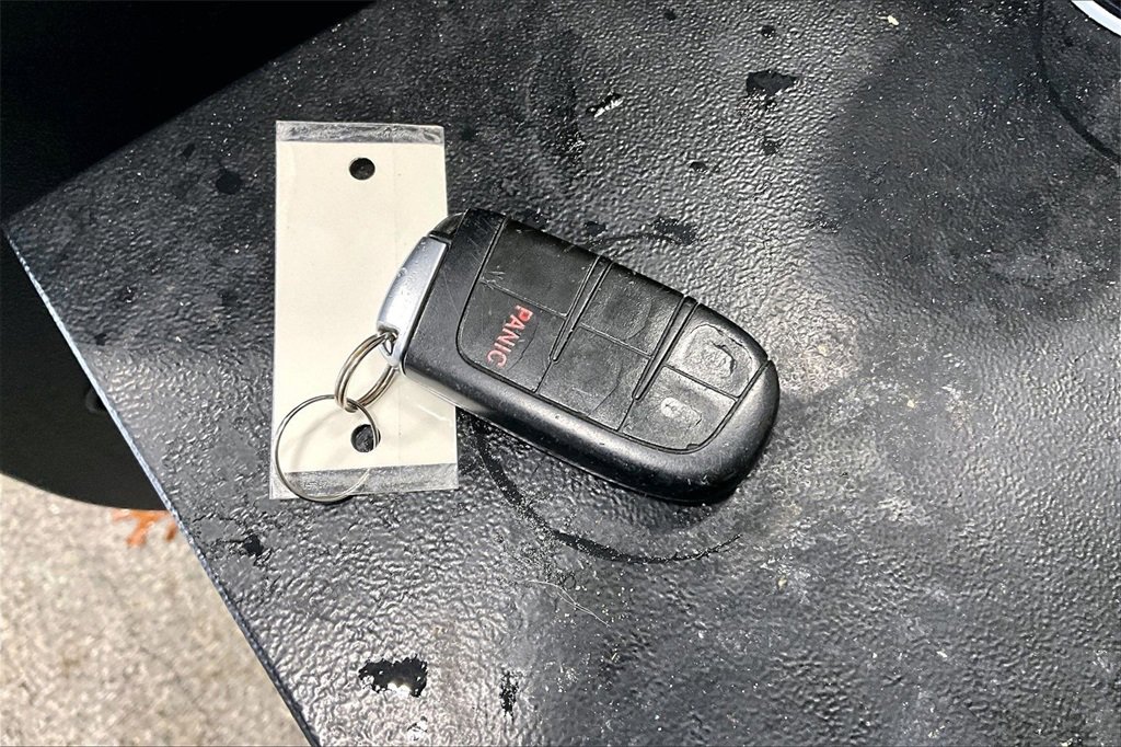 Used 2015 Jeep Grand Cherokee Laredo image 33