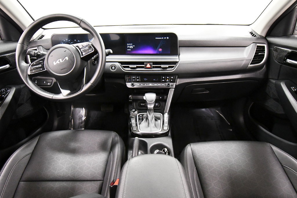 Certified 2024 Kia Seltos EX AWD/4WD image 3