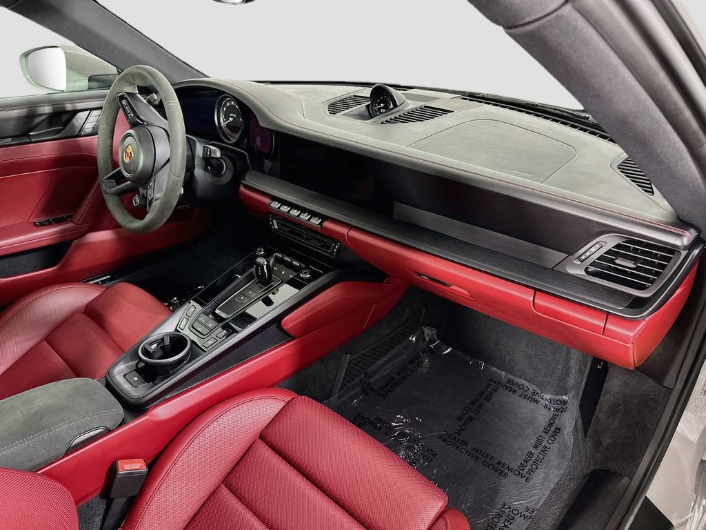 Certified 2022 Porsche 911 Carrera GTS RWD image 29