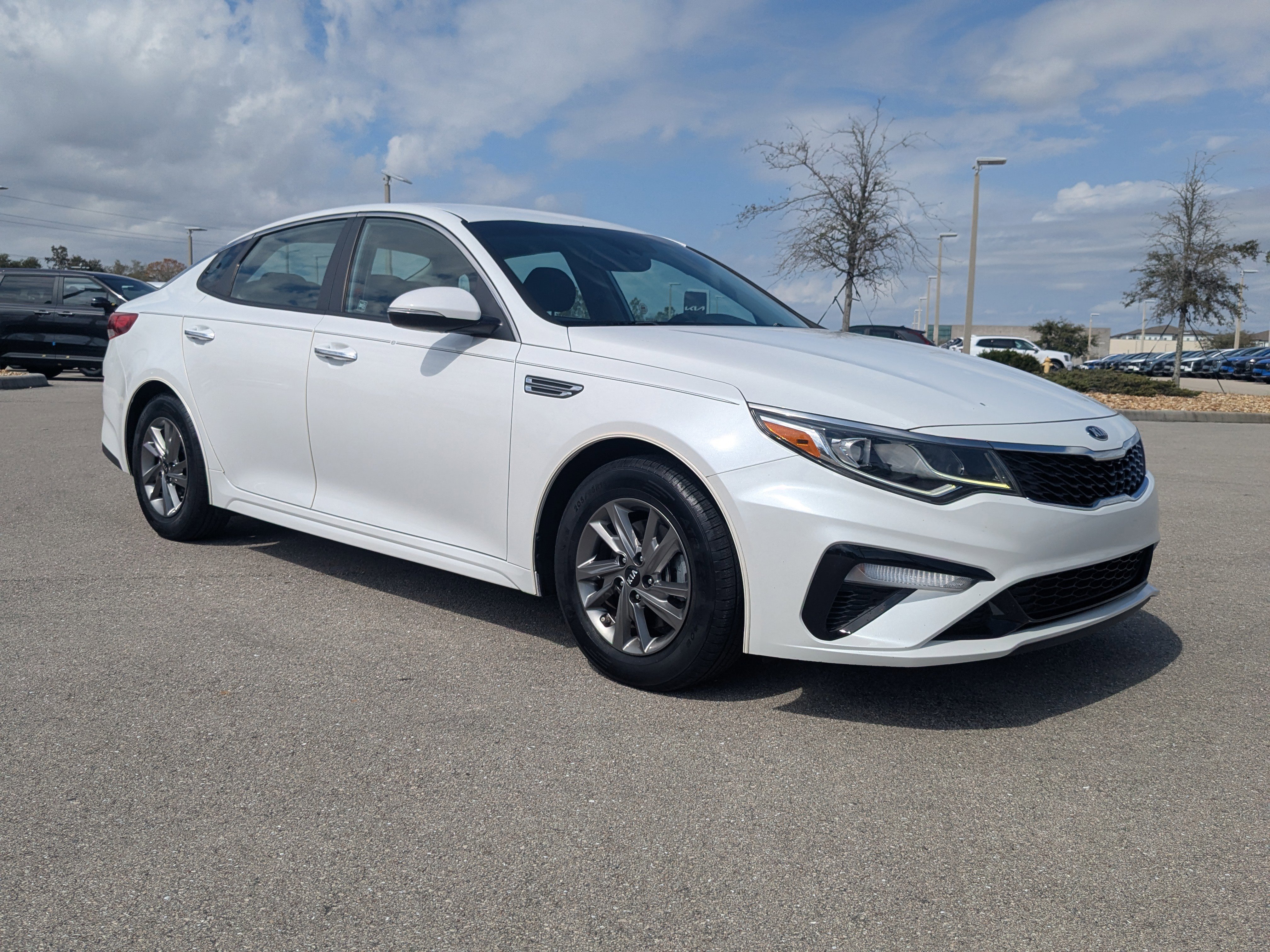 Used 2019 Kia Optima LX image 2
