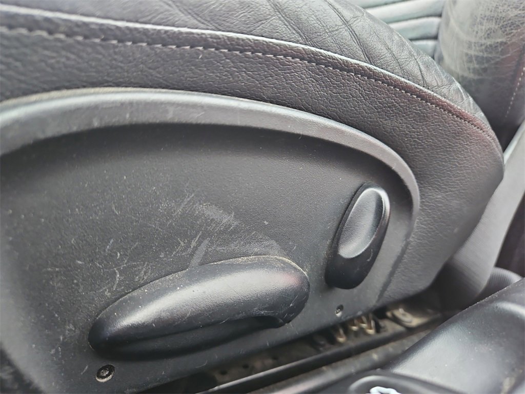 Used 2000 Porsche Boxster image 31