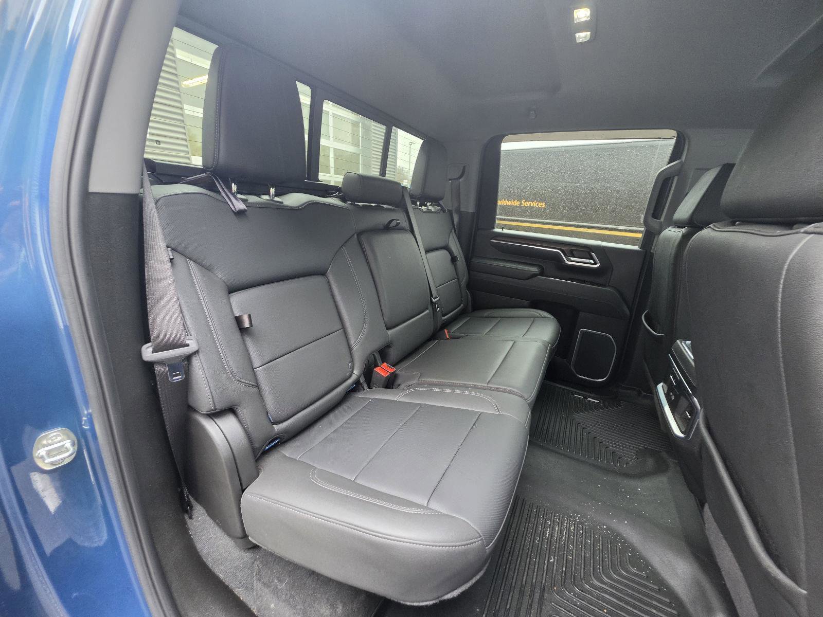 Used 2024 GMC Sierra 2500 SLT w/ SLT Convenience Package image 20