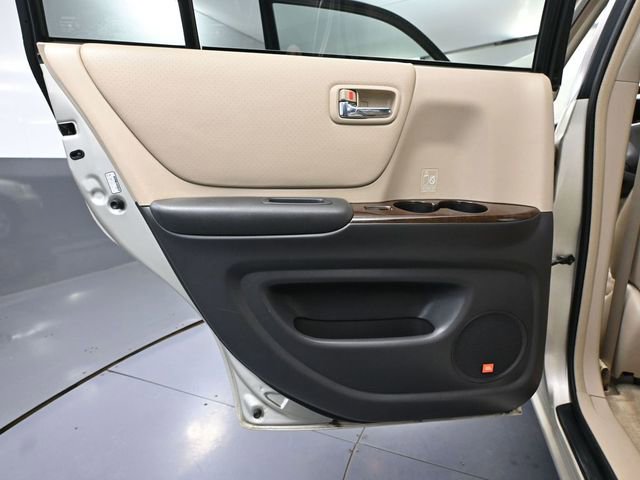 Used 2002 Toyota Highlander V6 image 31