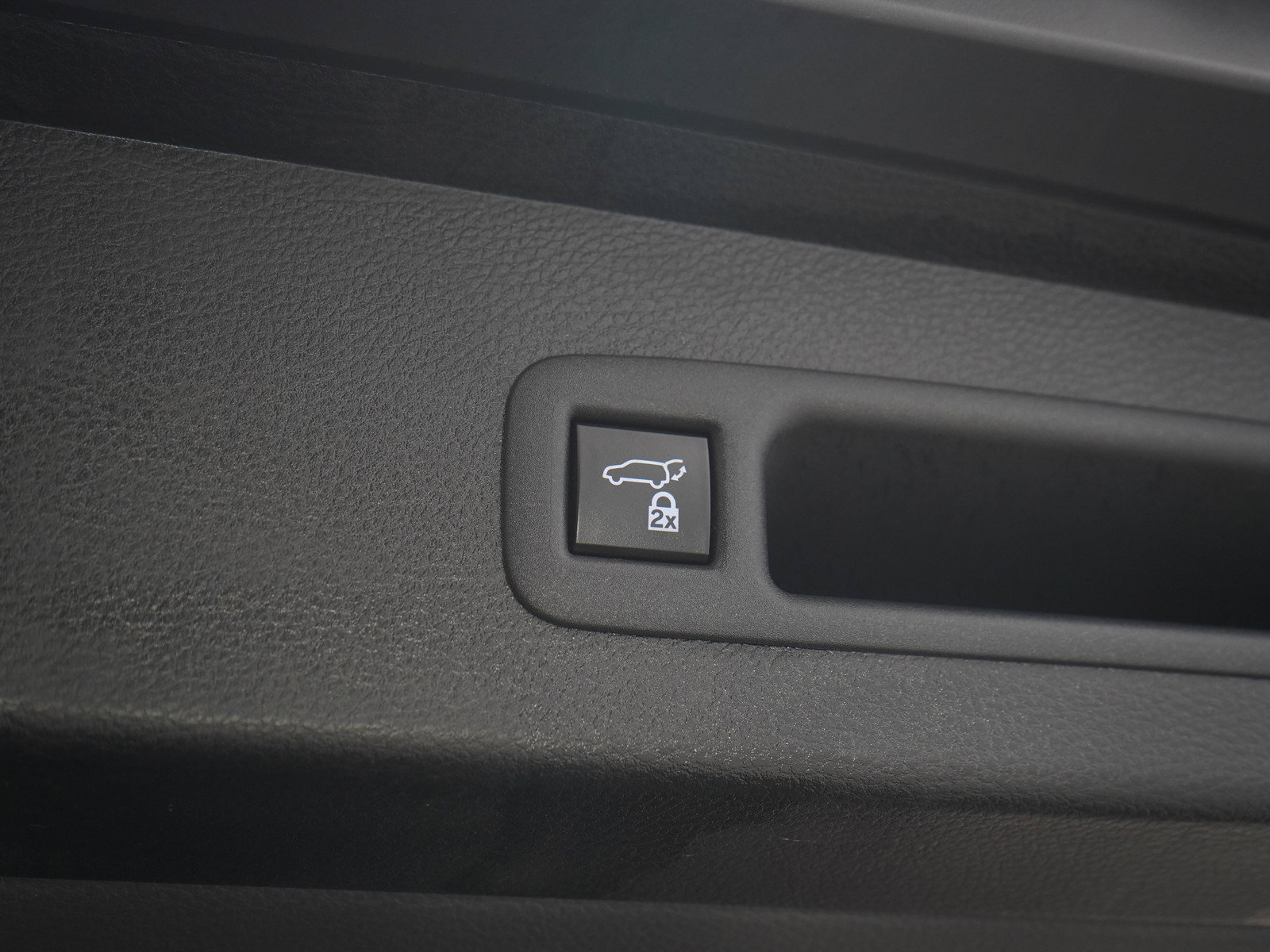 Used 2021 Toyota Sienna XLE AWD/4WD image 11