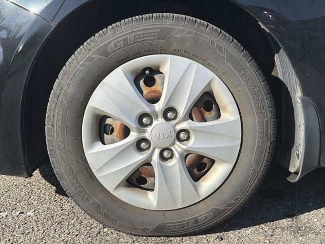 Certified 2017 Kia Forte LX image 10