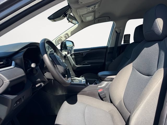 Certified 2023 Toyota RAV4 LE FWD image 9