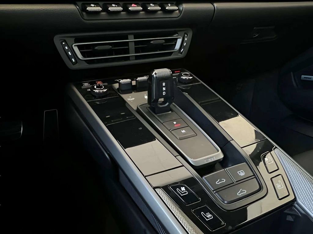 Used 2022 Porsche 911 Carrera image 26