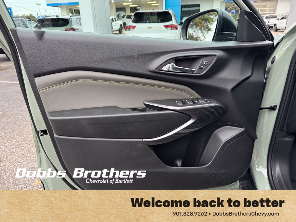 New 2026 Chevrolet Trax ACTIV w/ Driver Confidence Package FWD image 14