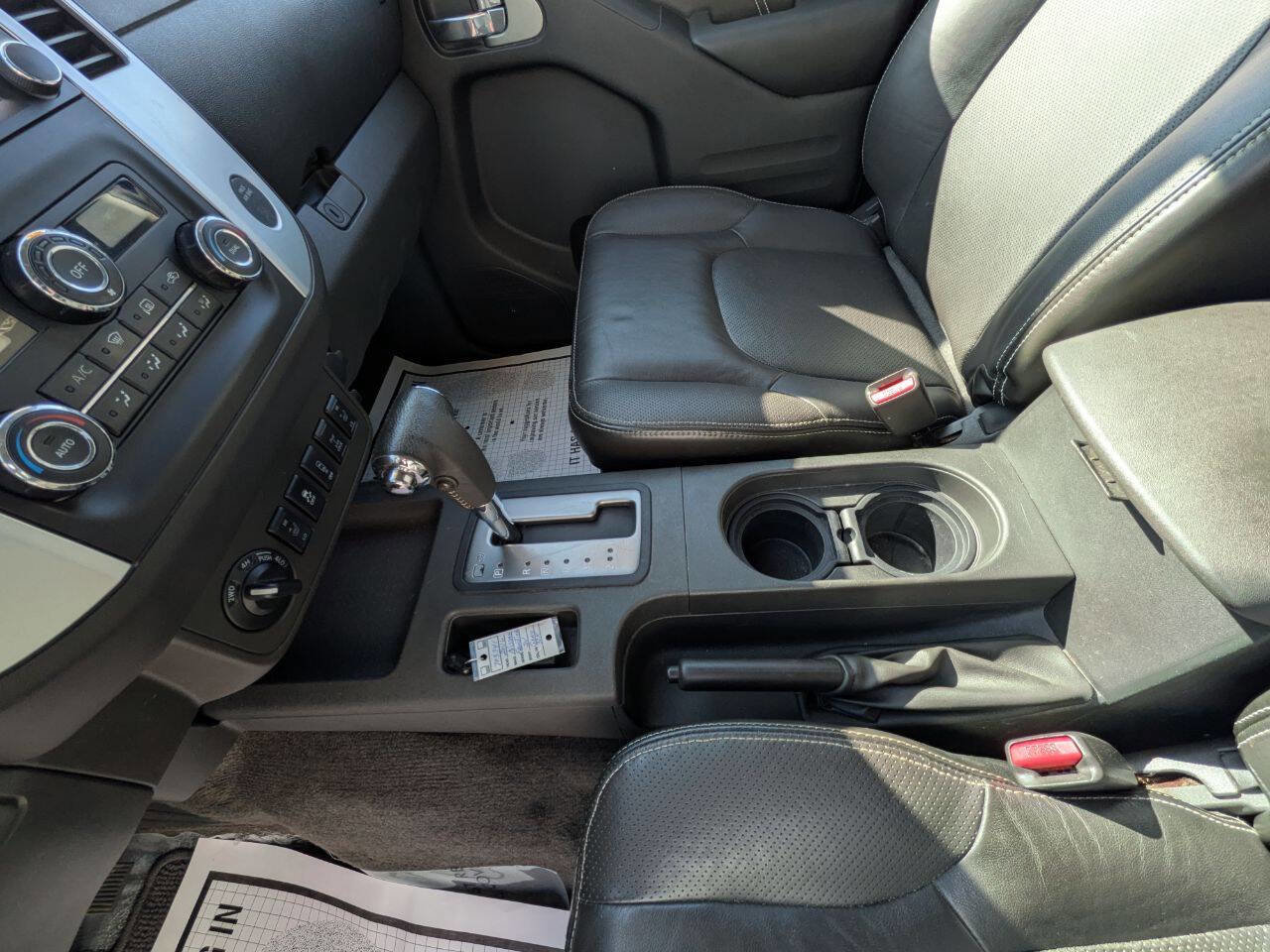 Used 2016 Nissan Frontier PRO-4X AWD/4WD image 16