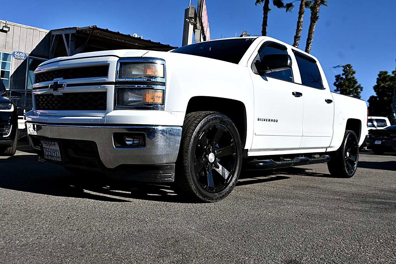 Used 2015 Chevrolet Silverado 1500 LT w/ Rally 2 Edition image 1