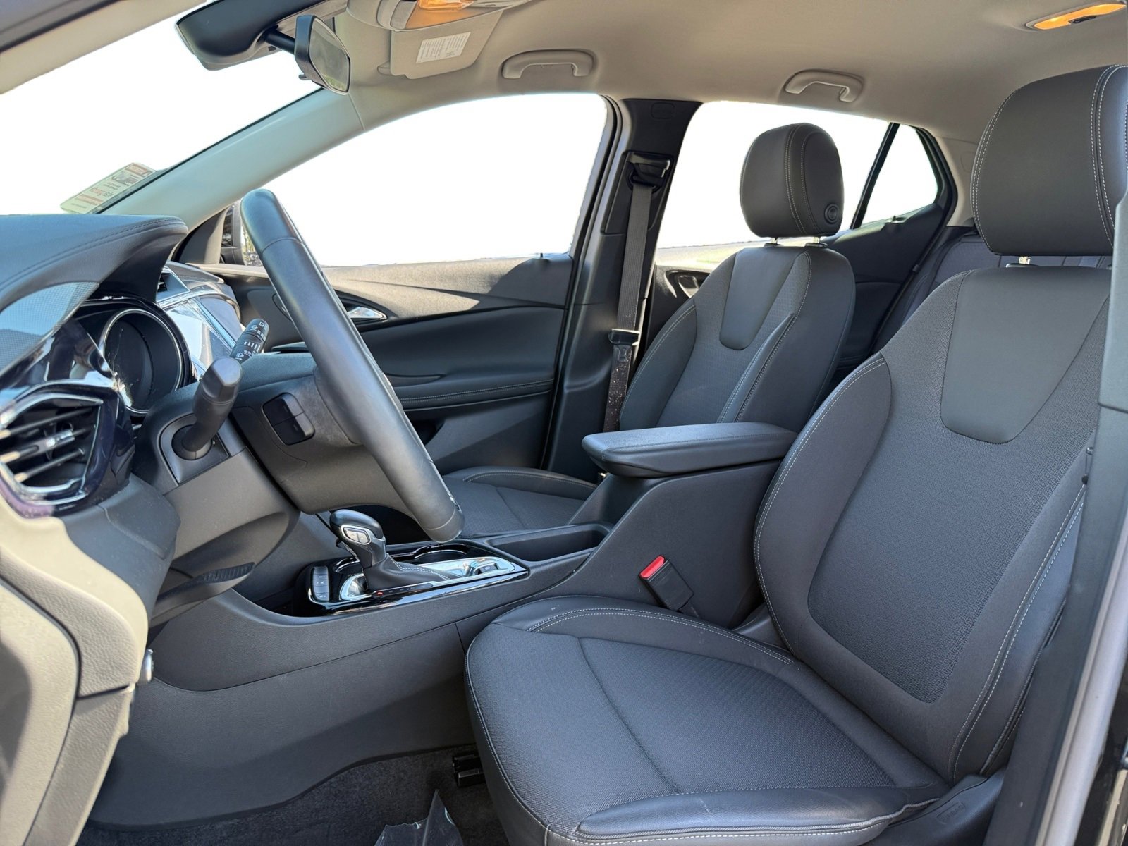 Used 2023 Buick Encore GX Select w/ Sport Touring Package image 9