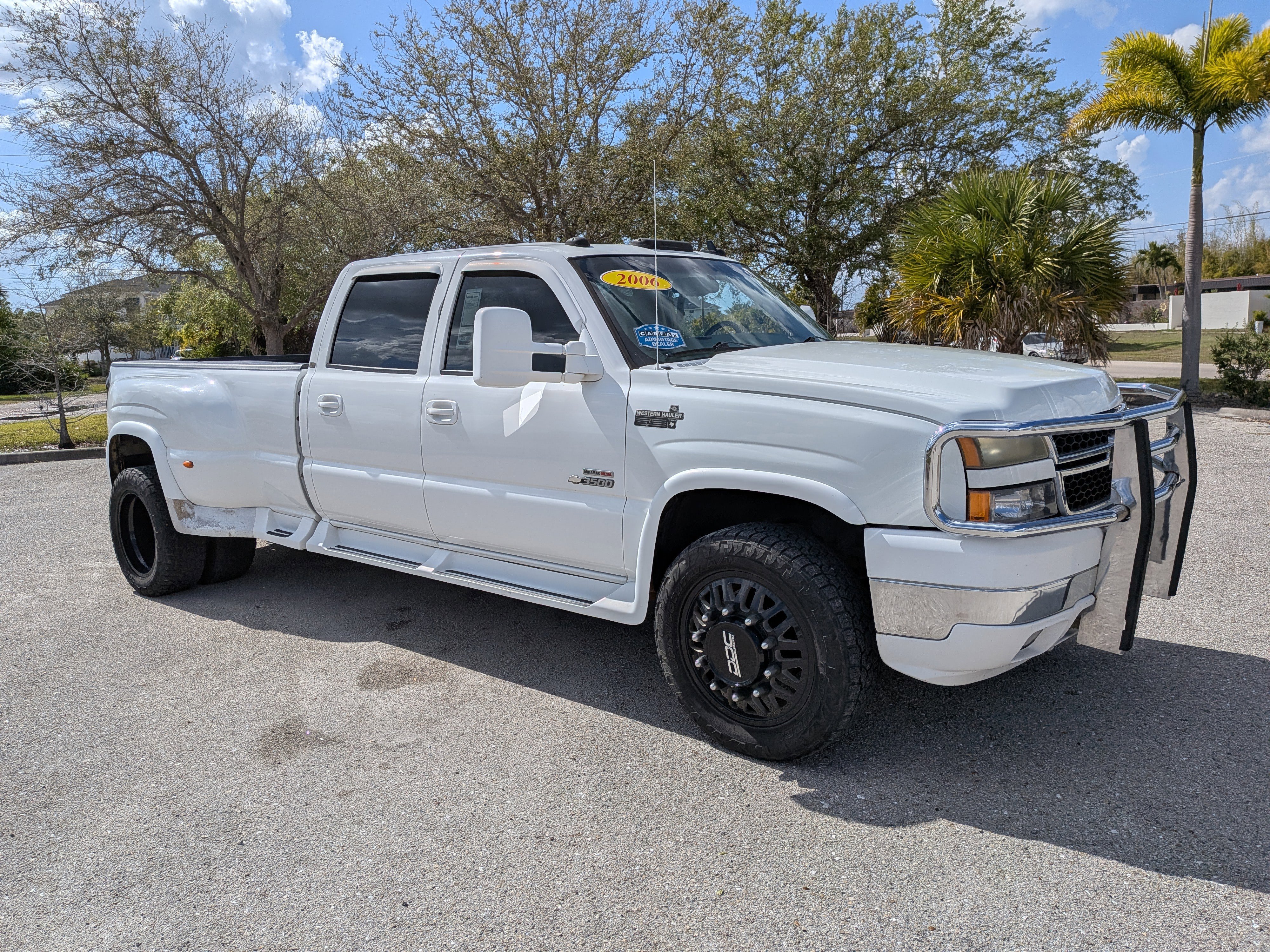 Used 2006 Chevrolet Silverado 3500 LT w/ Onstar Plus Package image 2
