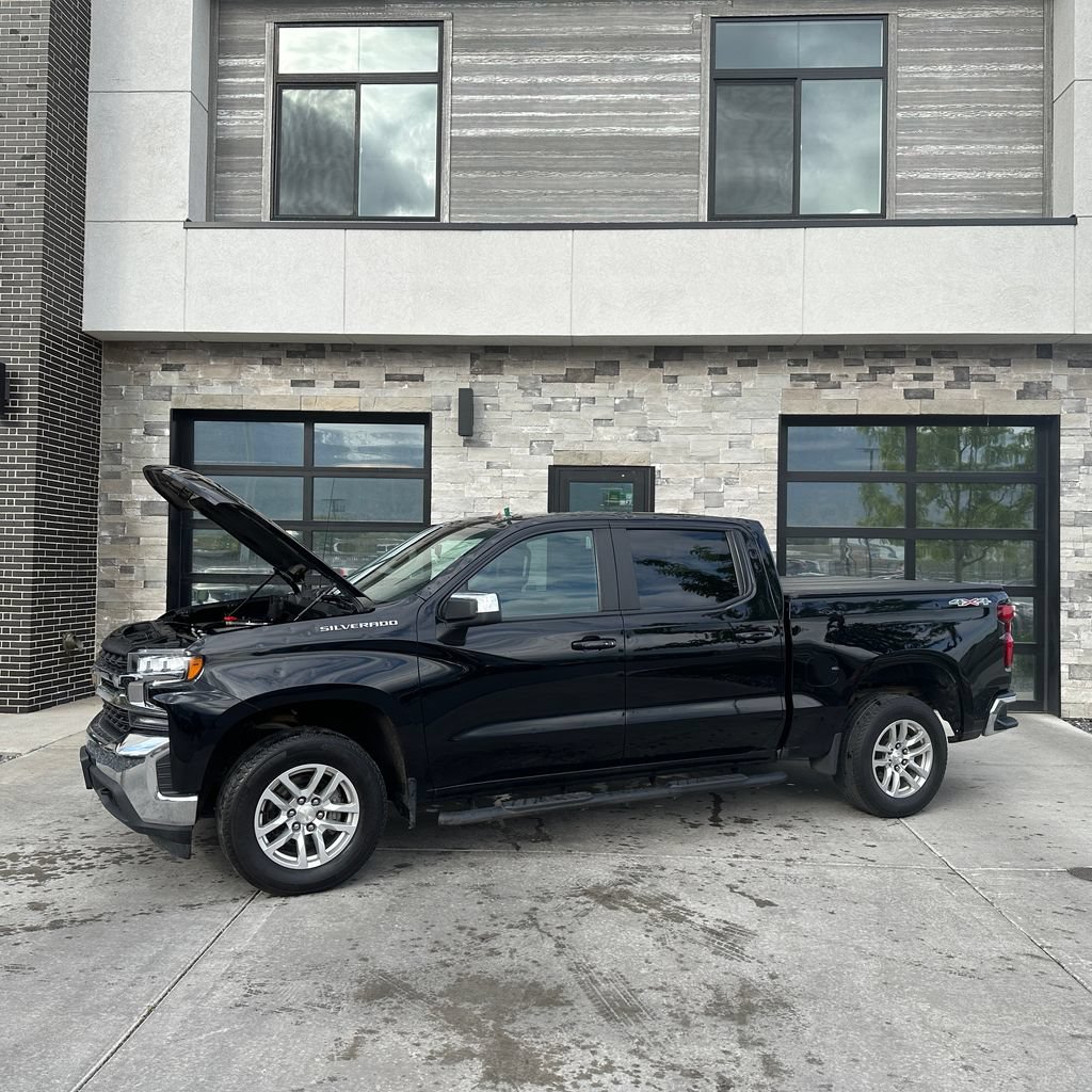 Used 2022 Chevrolet Silverado 1500 LT AWD/4WD image 22
